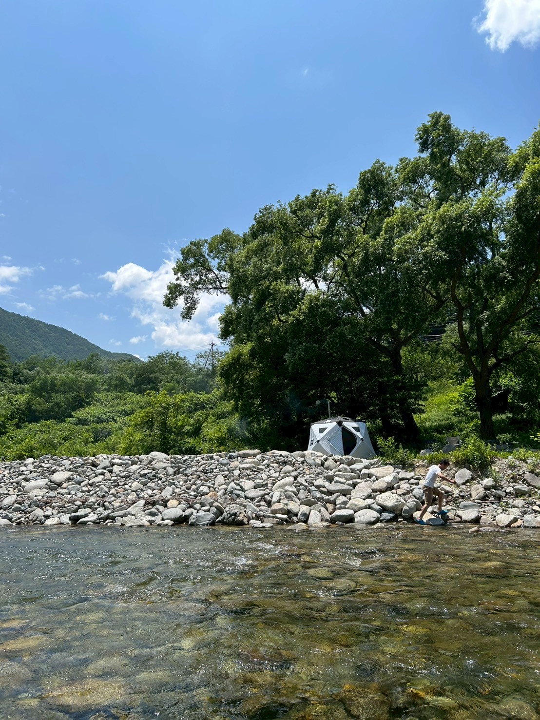 ととのい群馬 対岸から望むテントサウナと川